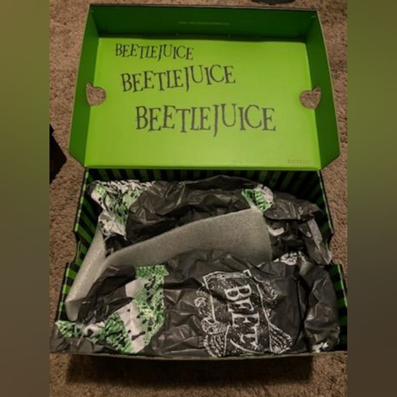 Limited Edition Beetlejuice 1461 Dr Martens - Picture 2 of 10